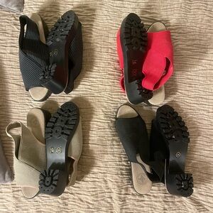 Charleston Shoe Company Sling Back, peep-toe, slight platform with block heel